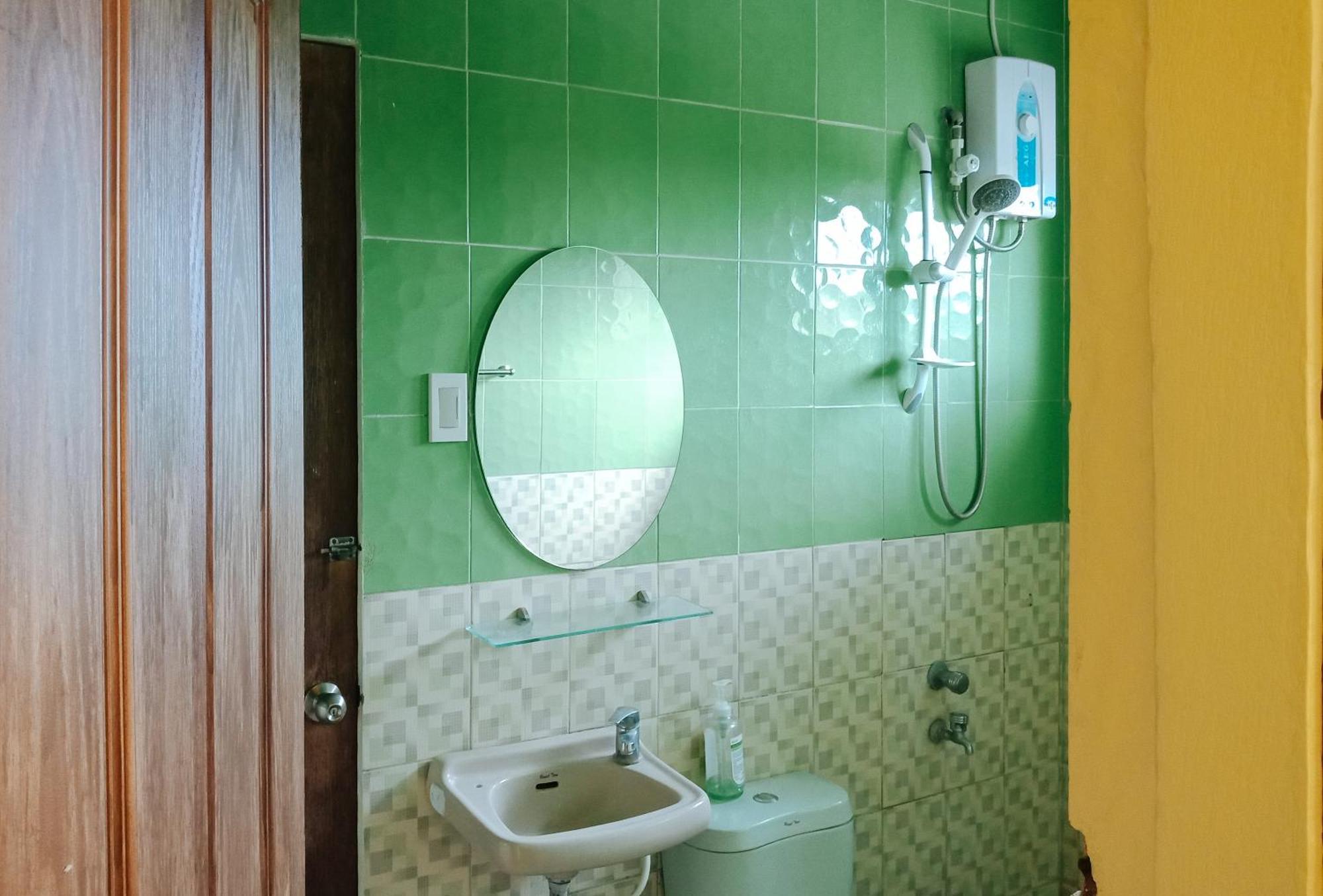 Villa Asuncion Country Inn And Resort Iloilo By Reddoorz Tigbauan Zimmer foto